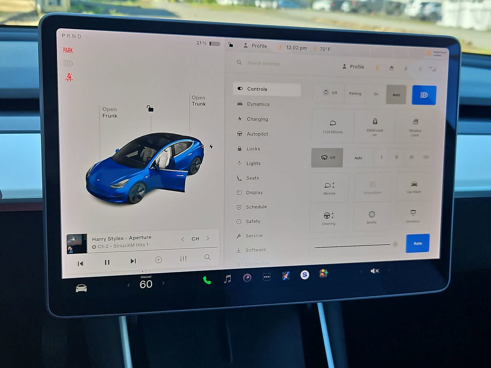 Thumbnail: 2020 Tesla Model 3 - 29