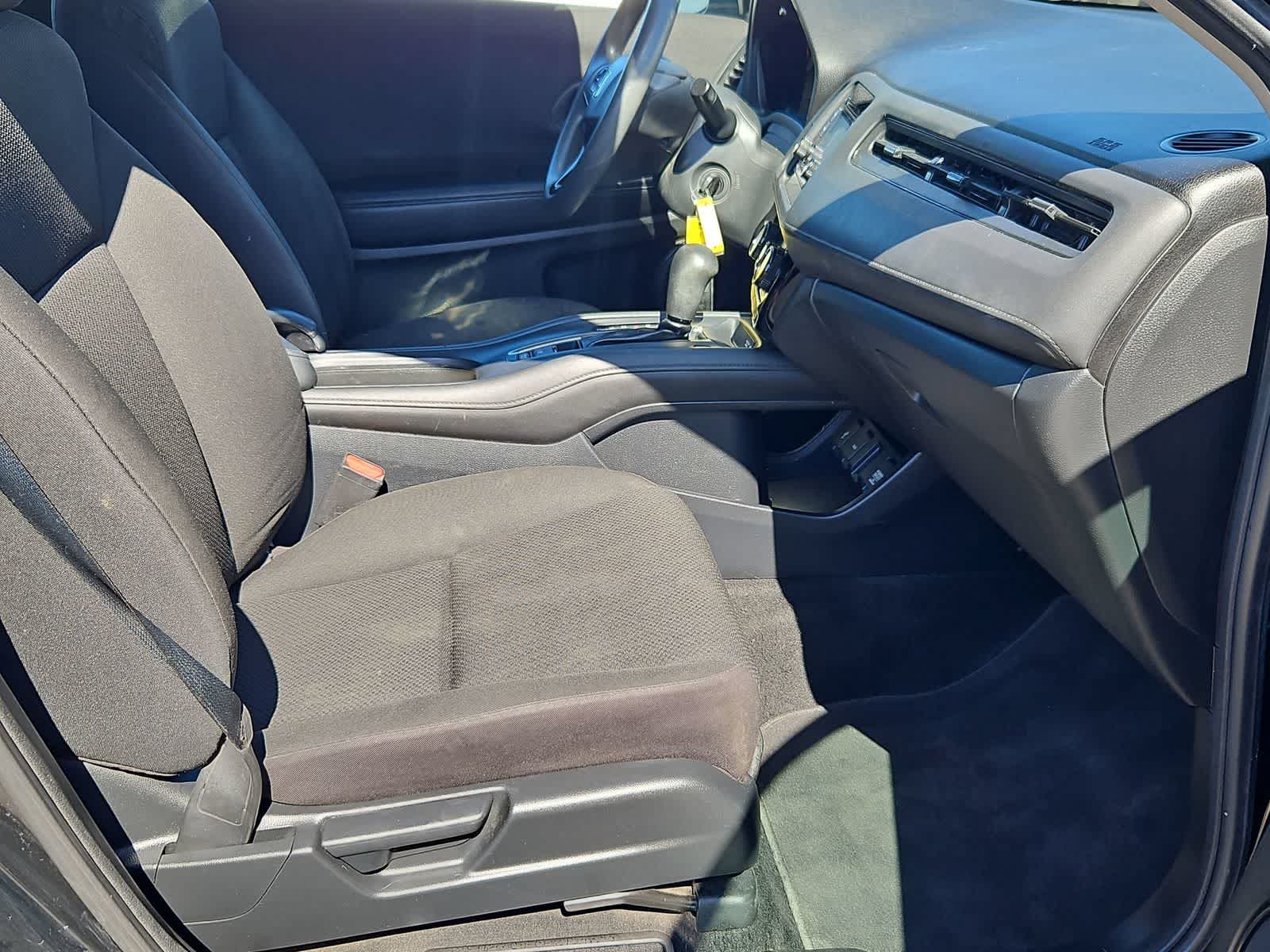 Thumbnail: 2016 Honda HR-V - 20