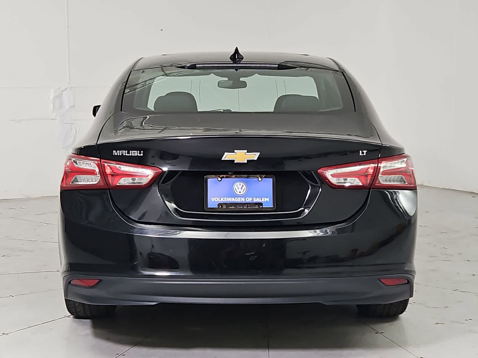 Thumbnail: 2021 Chevrolet Malibu - 5