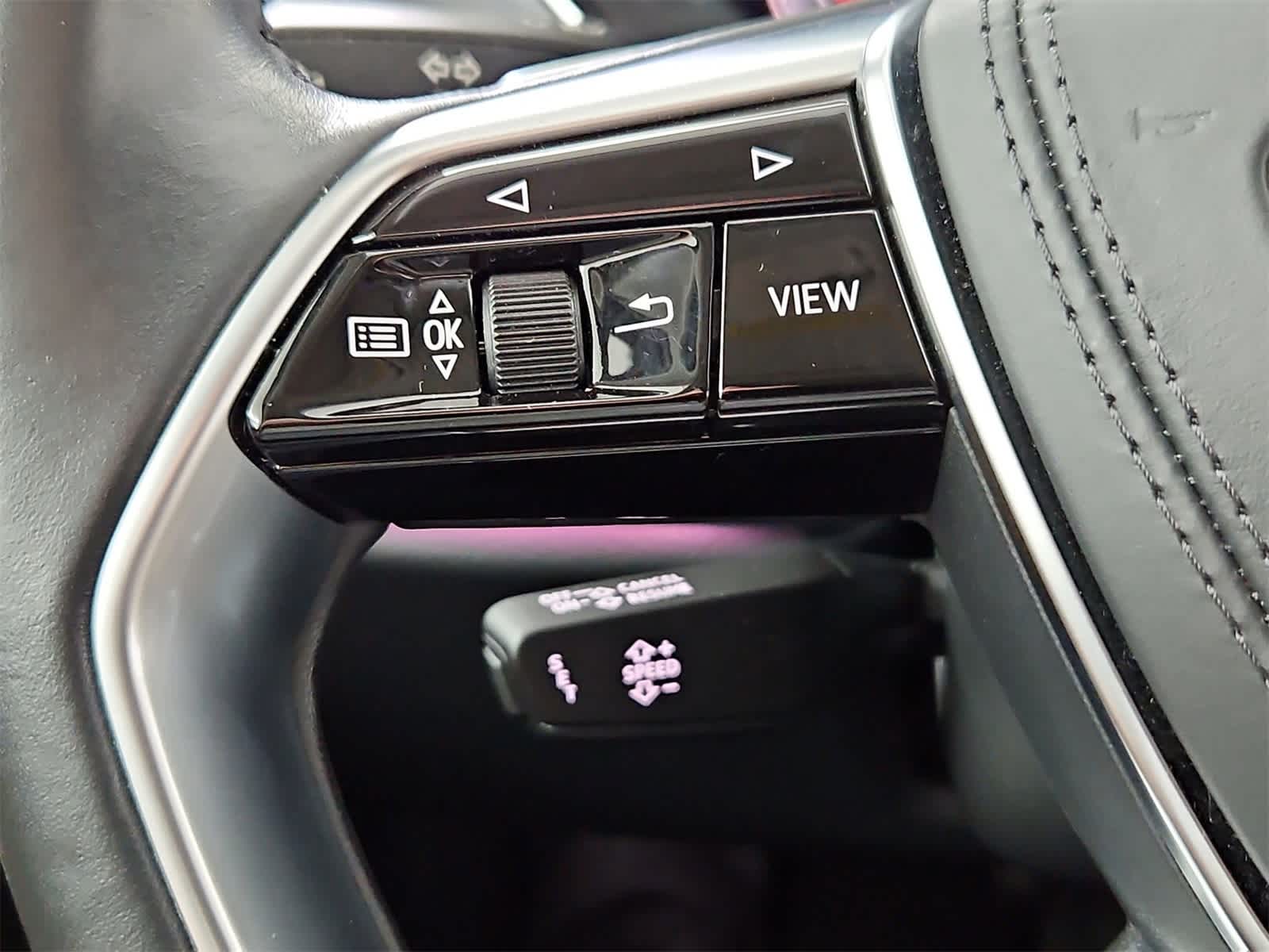 Thumbnail: 2020 Audi A8 - 25