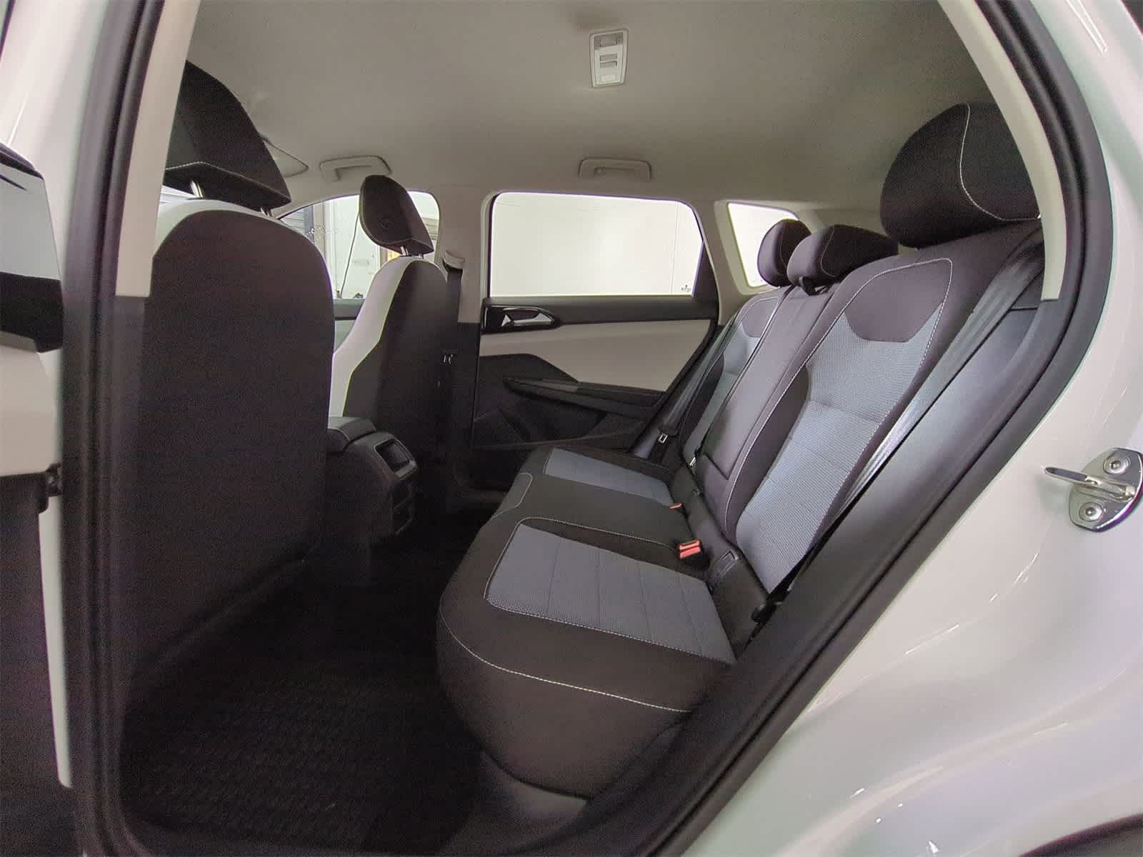 Thumbnail: 2025 Volkswagen Taos - 19