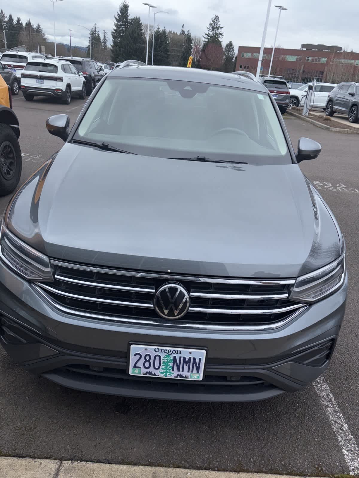 Thumbnail: 2022 Volkswagen Tiguan - 2