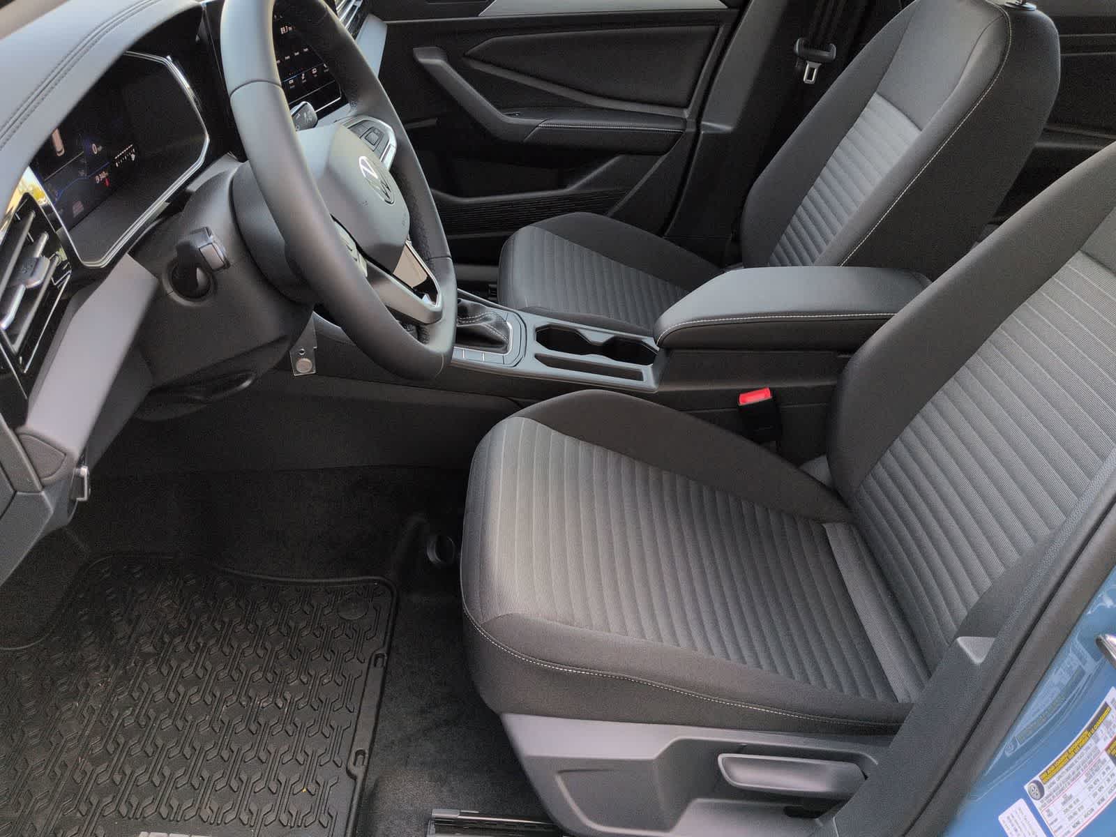 Thumbnail: 2026 Volkswagen Jetta - 16