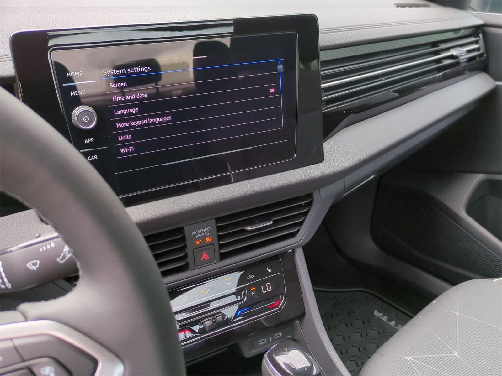 Thumbnail: 2025 Volkswagen Jetta - 28