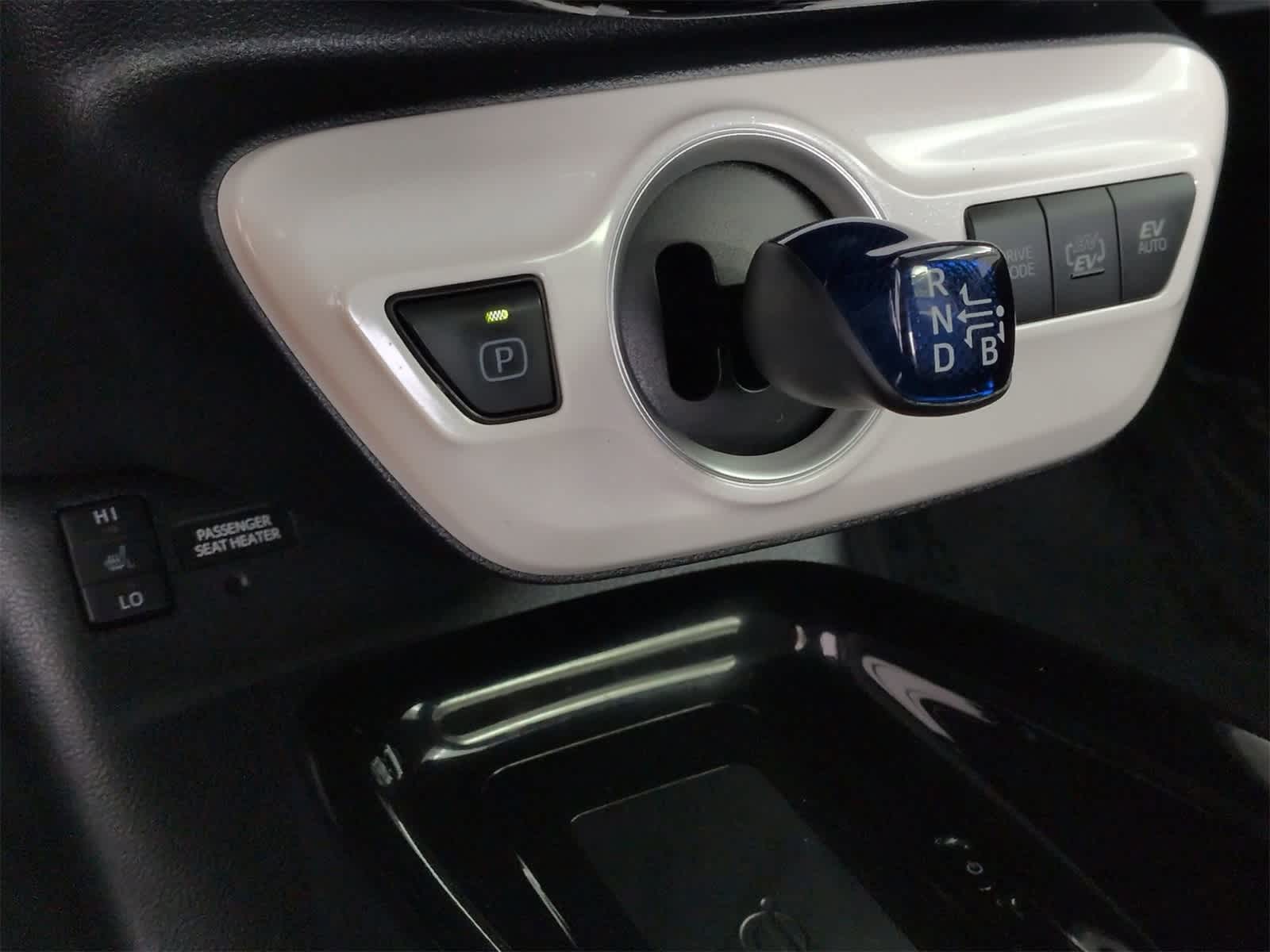 Thumbnail: 2019 Toyota Prius Prime - 31