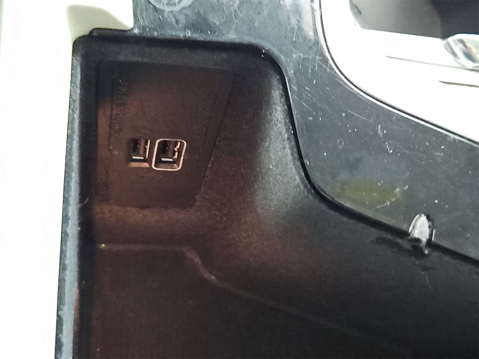 Thumbnail: 2021 Volvo S60 - 33