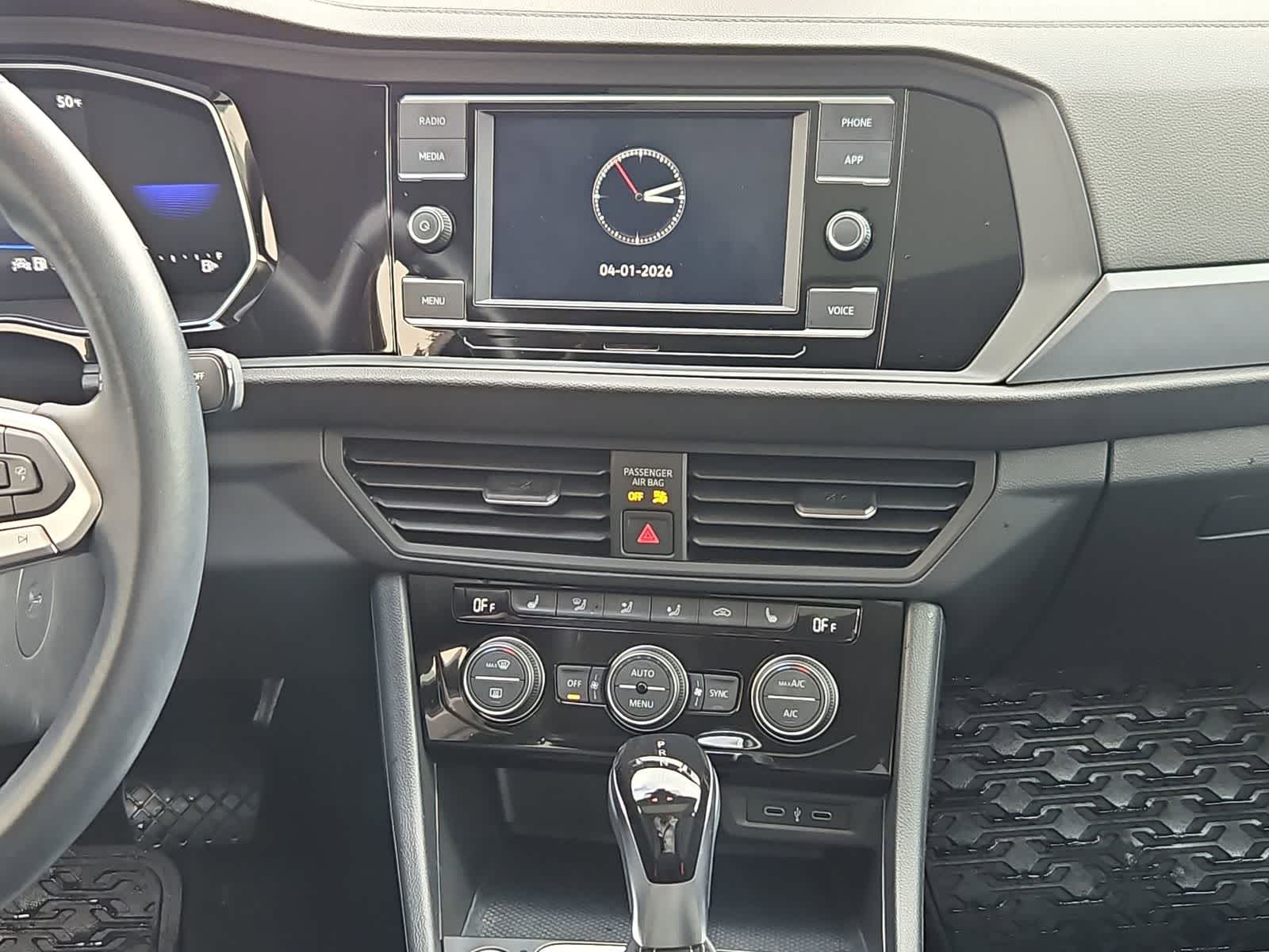 Thumbnail: 2023 Volkswagen Jetta - 28