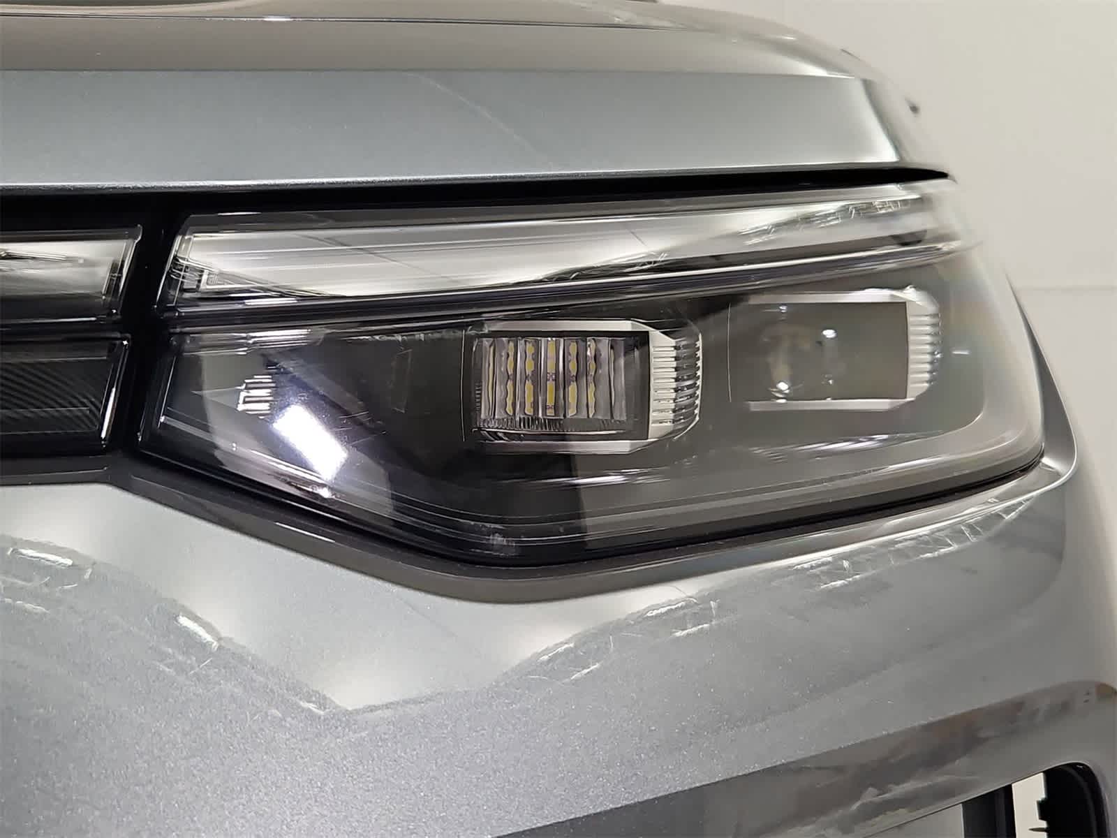 Thumbnail: 2025 Volkswagen Tiguan - 10