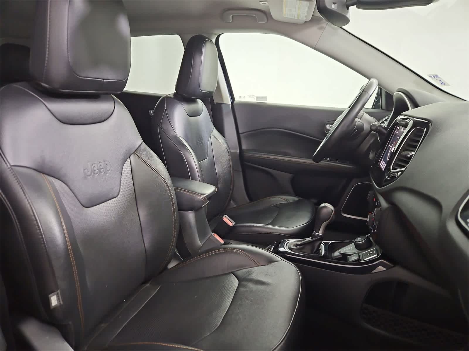 Thumbnail: 2019 Jeep Compass - 21