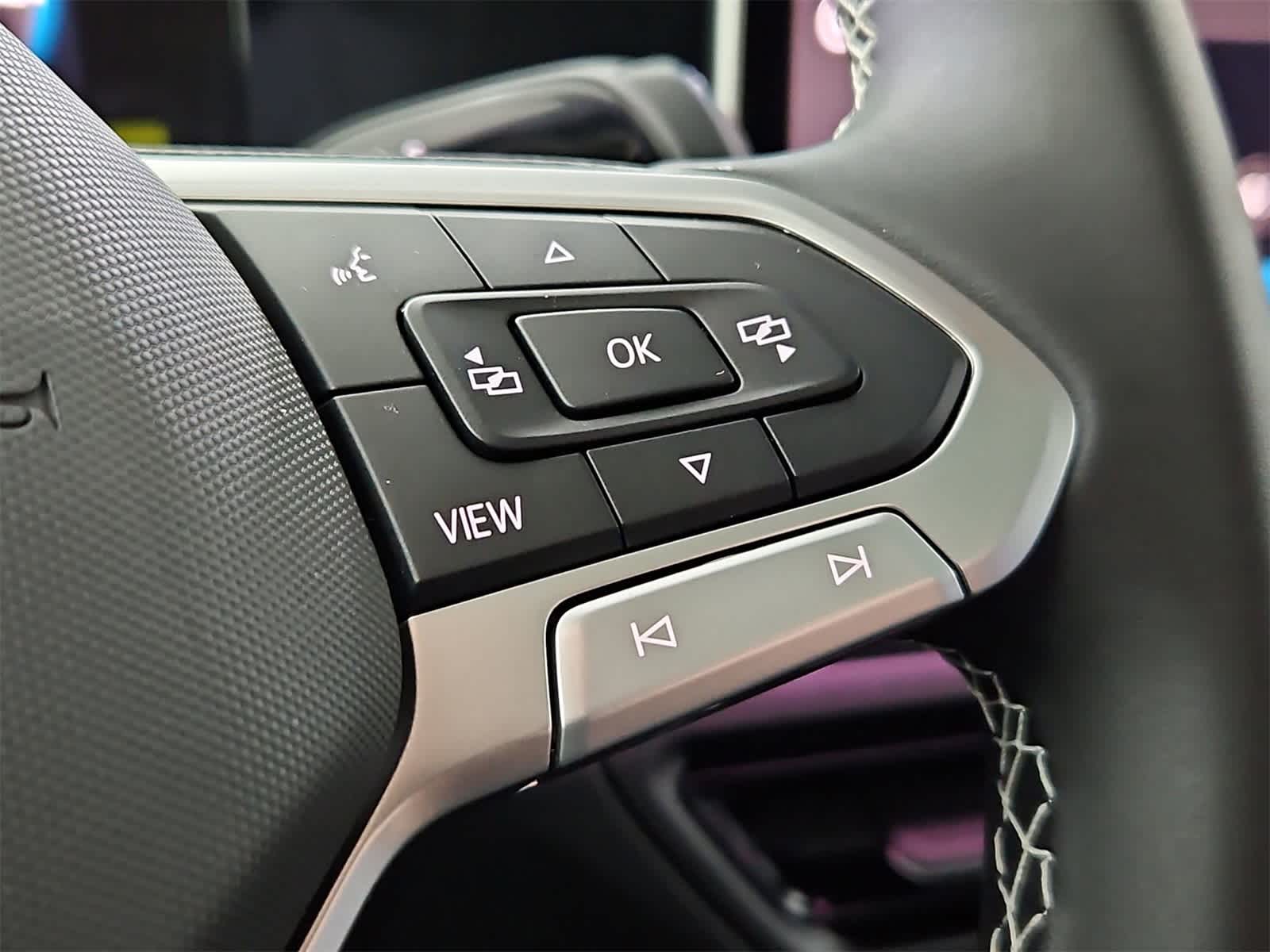 Thumbnail: 2025 Volkswagen Tiguan - 26