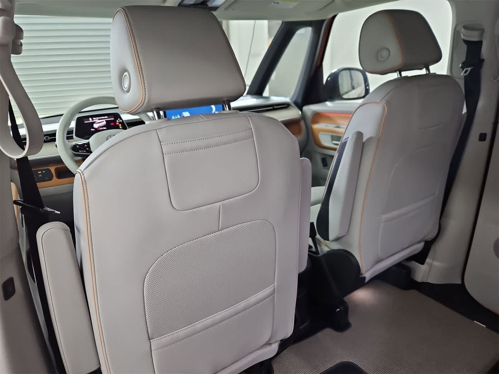 Thumbnail: 2025 Volkswagen ID.Buzz - 18