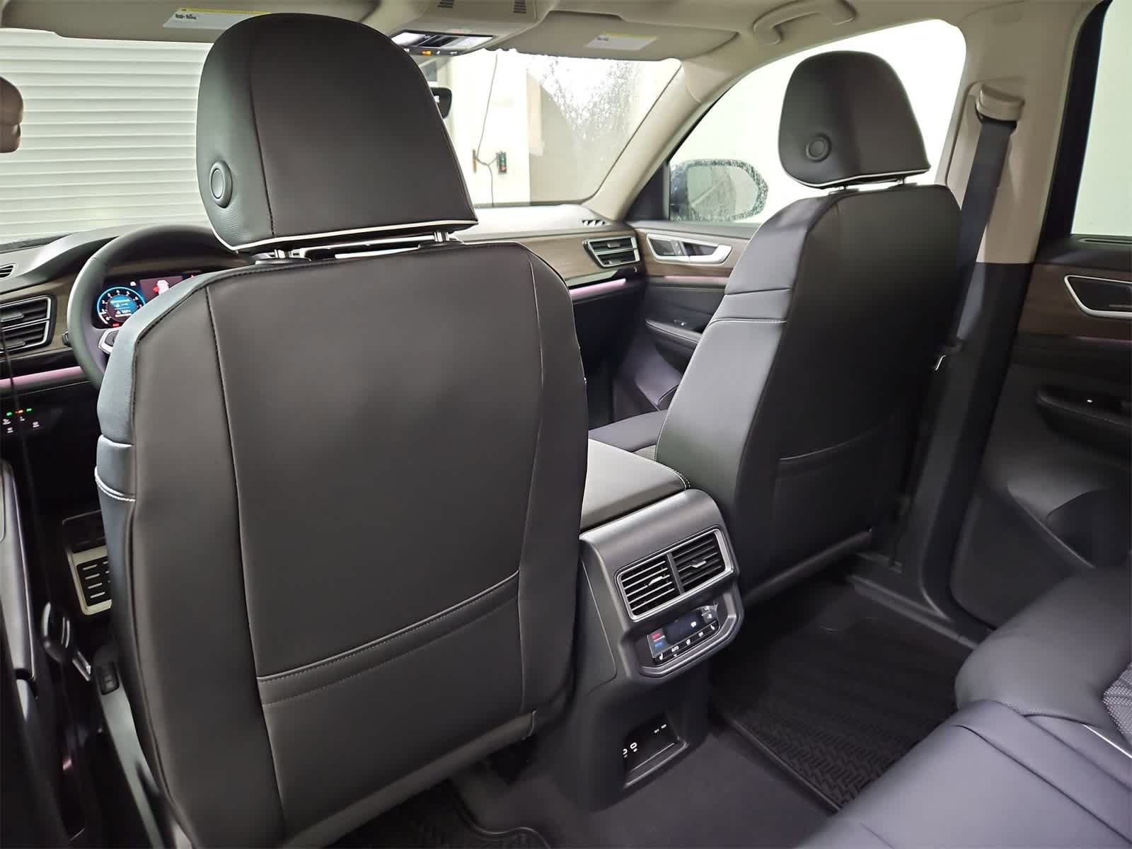 Thumbnail: 2026 Volkswagen Atlas - 18