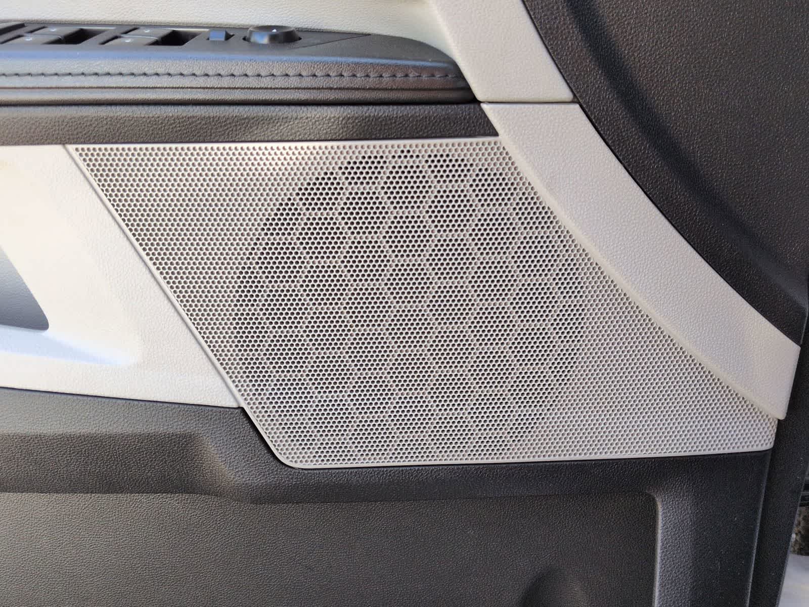 Thumbnail: 2017 Chevrolet Equinox - 29