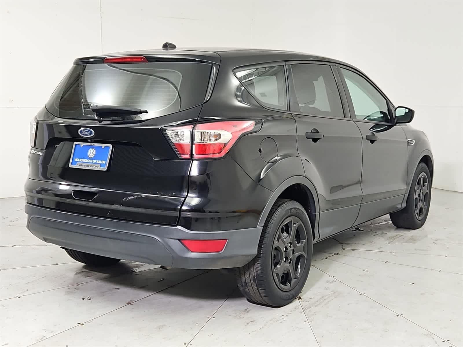 Thumbnail: 2017 Ford Escape - 6