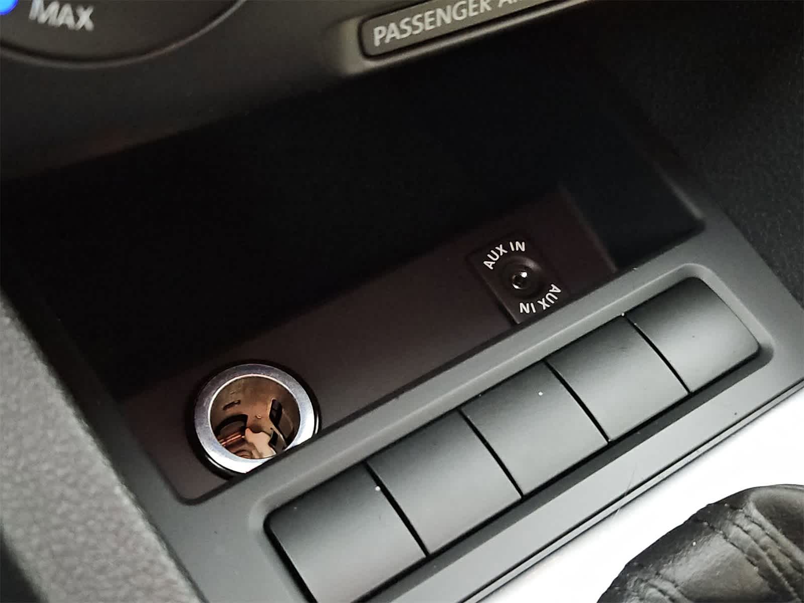 Thumbnail: 2013 Volkswagen Jetta - 30