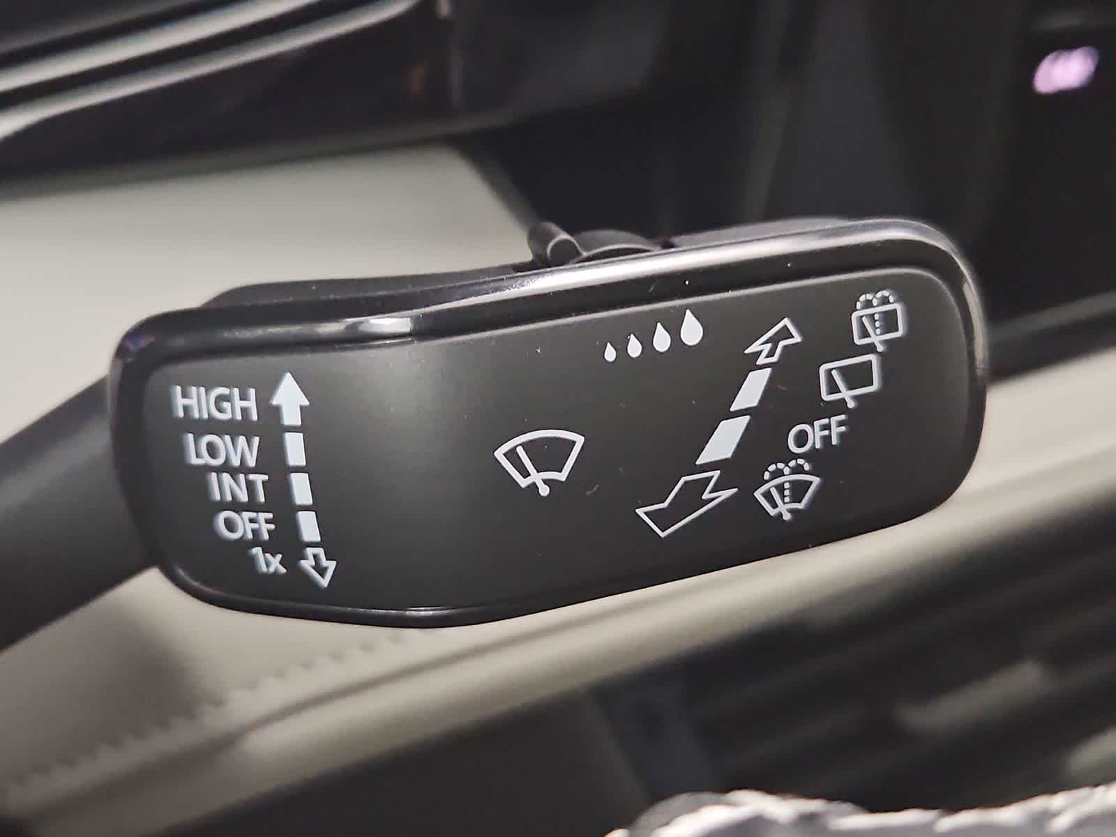 Thumbnail: 2025 Volkswagen Taos - 25