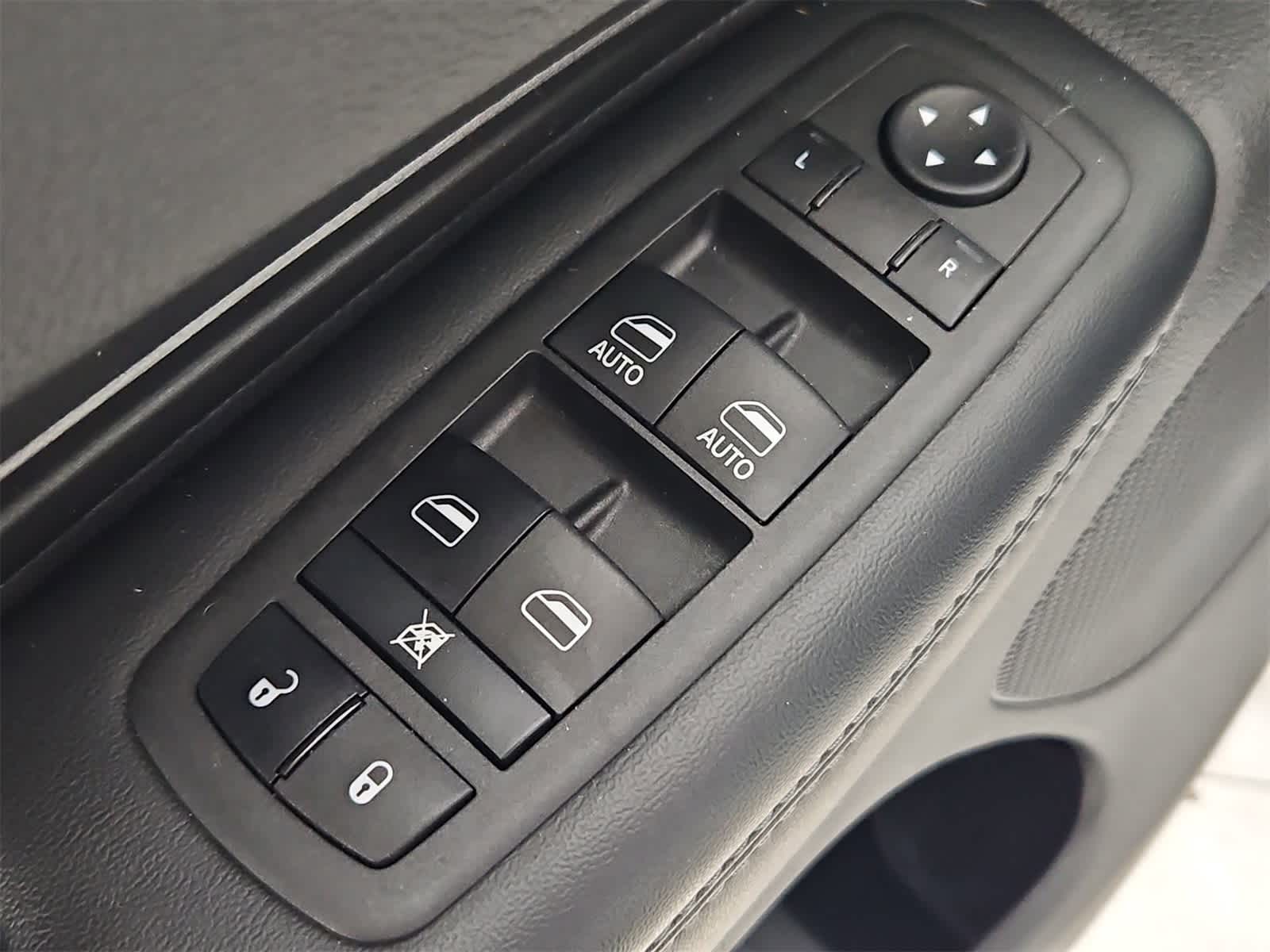 Thumbnail: 2021 Dodge Durango - 17