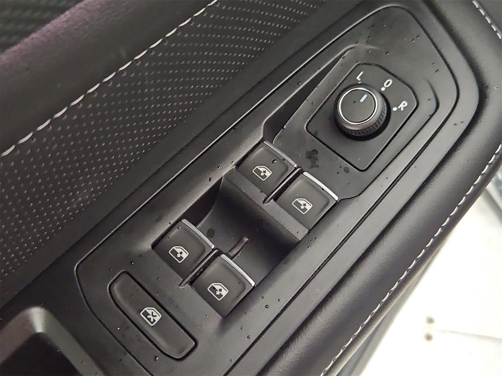 Thumbnail: 2026 Volkswagen Atlas - 17