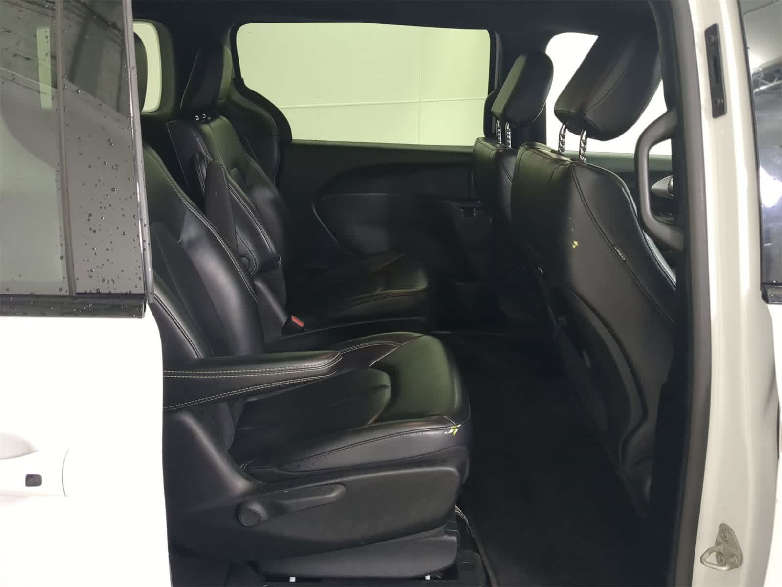 Thumbnail: 2023 Chrysler Pacifica - 19