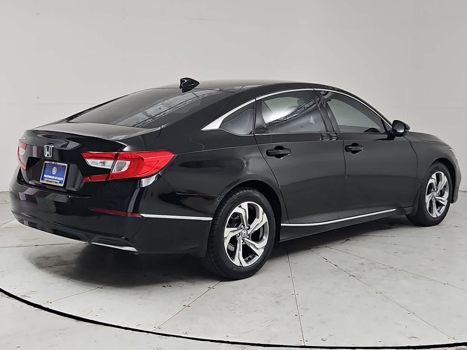 Thumbnail: 2018 Honda Accord - 6