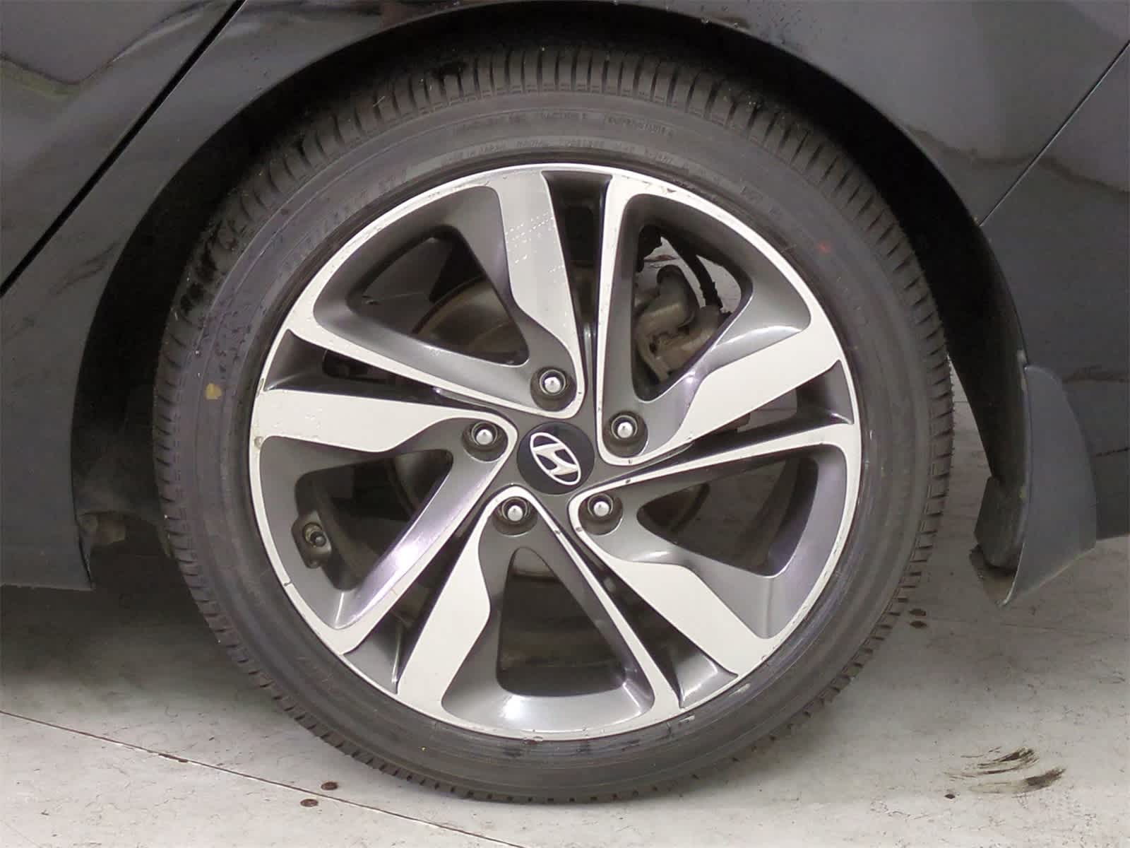 Thumbnail: 2014 Hyundai Elantra - 13
