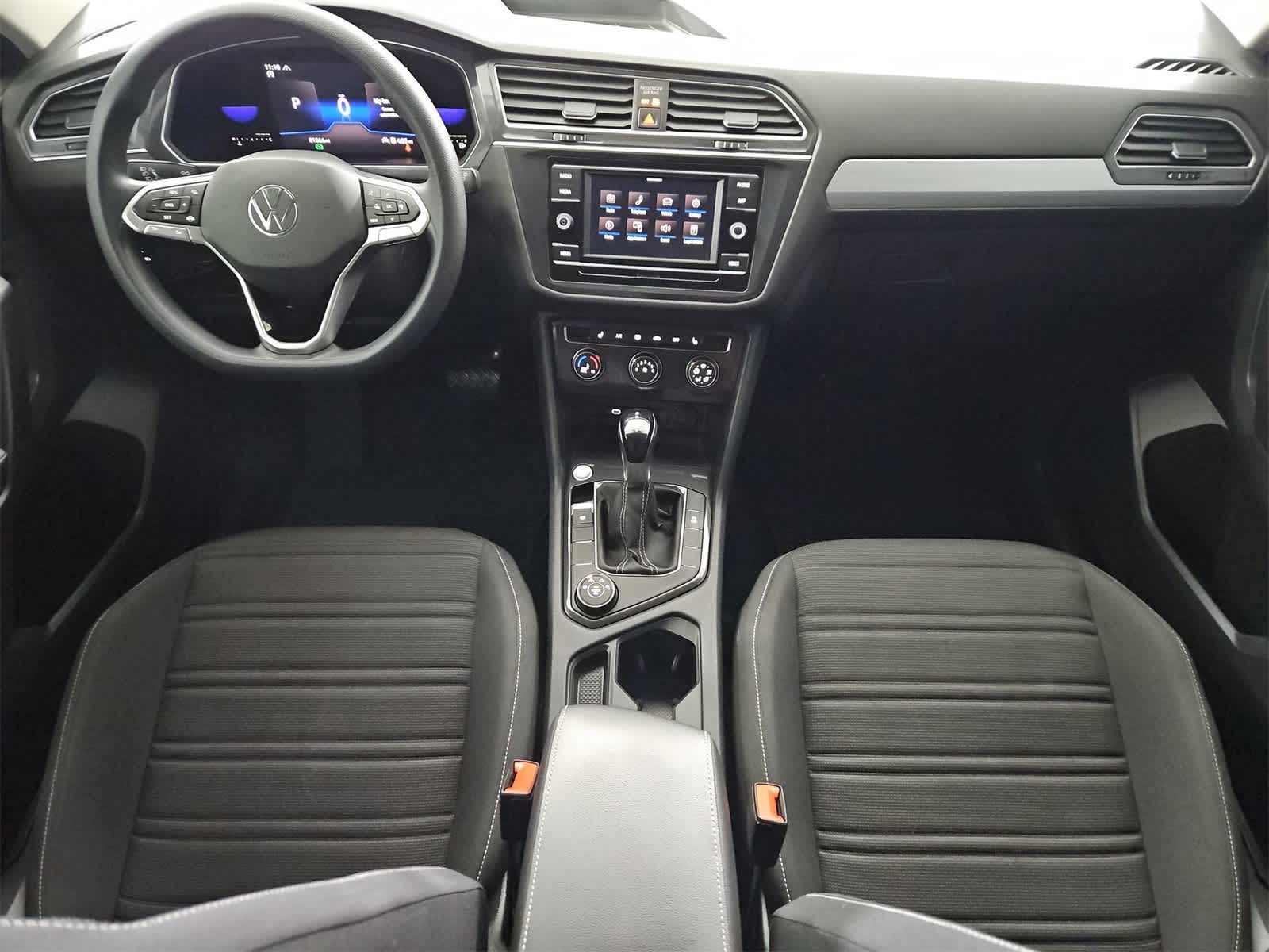 Thumbnail: 2022 Volkswagen Tiguan - 15