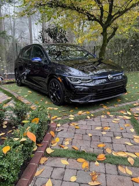 Thumbnail: 2023 Volkswagen Golf - 3