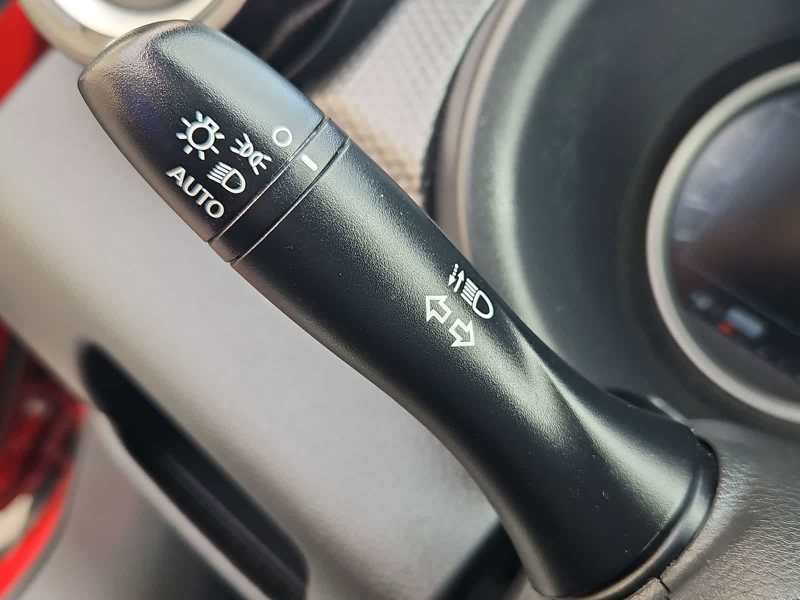 Thumbnail: 2020 Nissan Kicks - 25