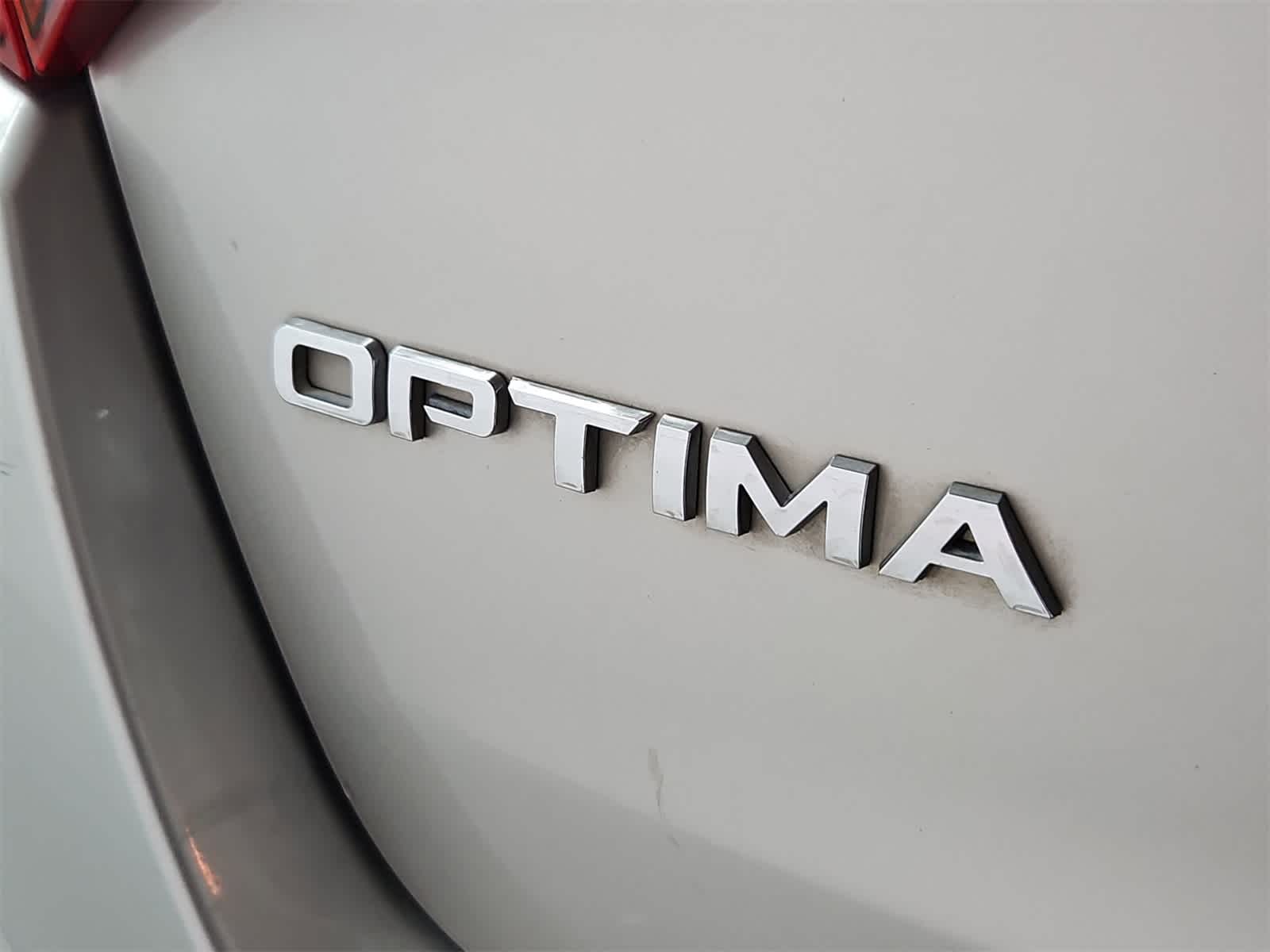 Thumbnail: 2013 Kia Optima - 12