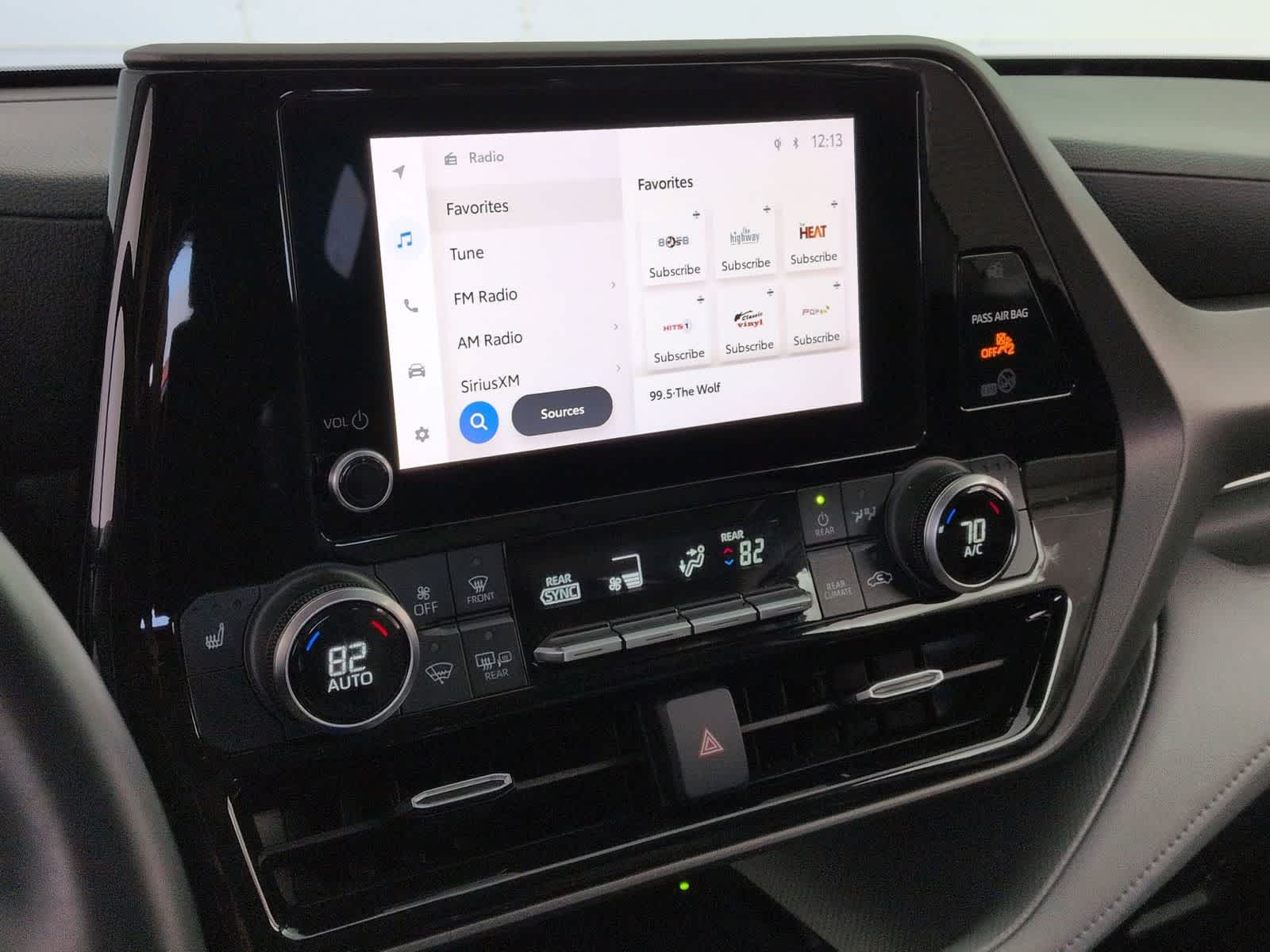 Thumbnail: 2023 Toyota Highlander - 27