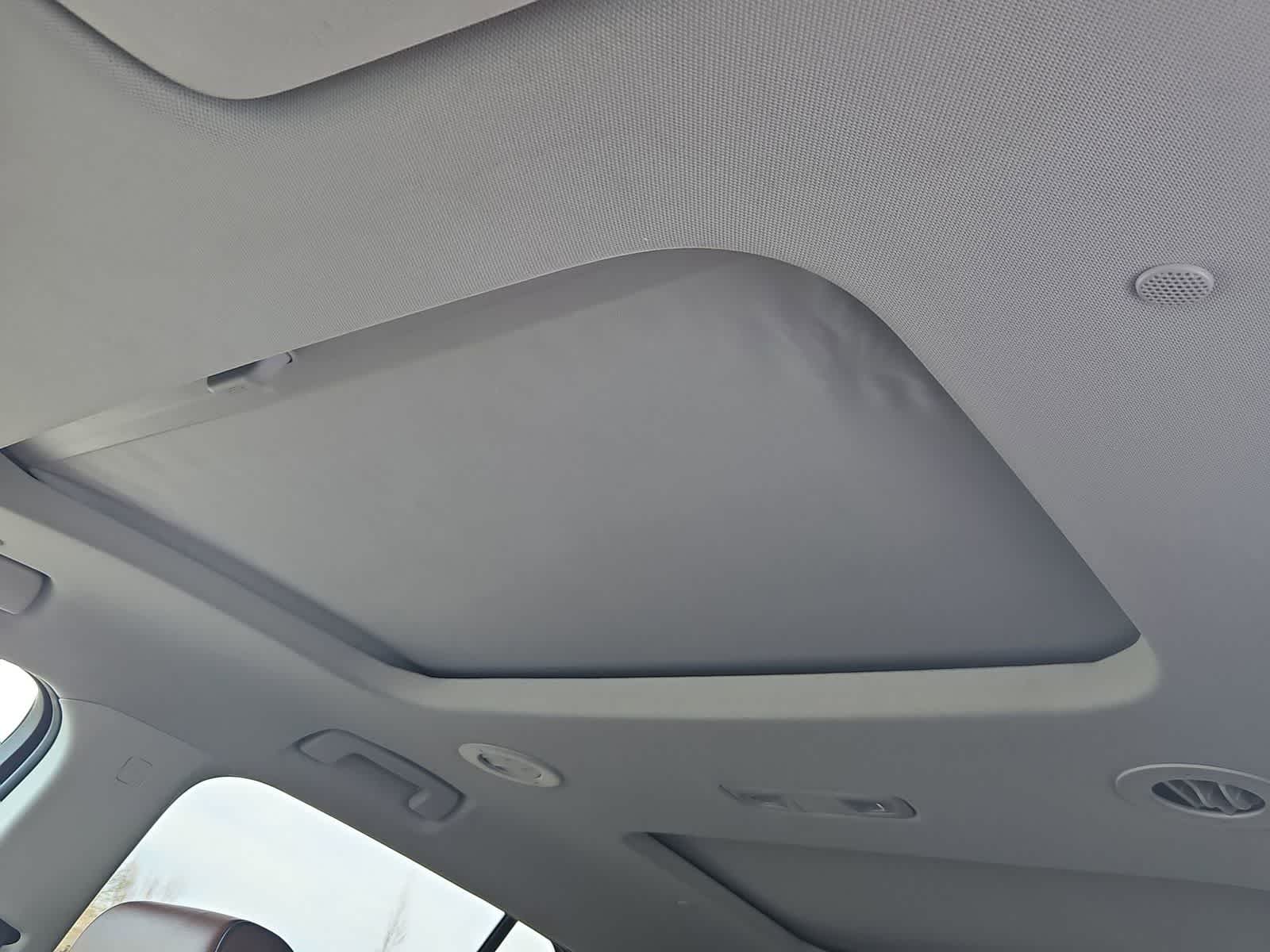 Thumbnail: 2019 Chevrolet Traverse - 19