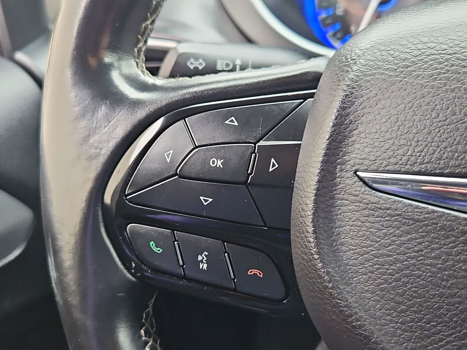 Thumbnail: 2018 Chrysler Pacifica - 23
