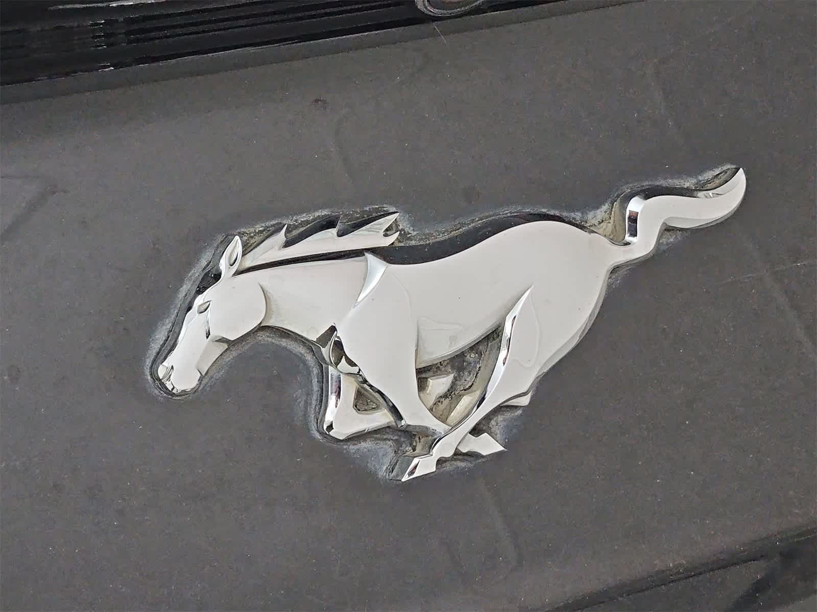 2017 Ford Mustang  10