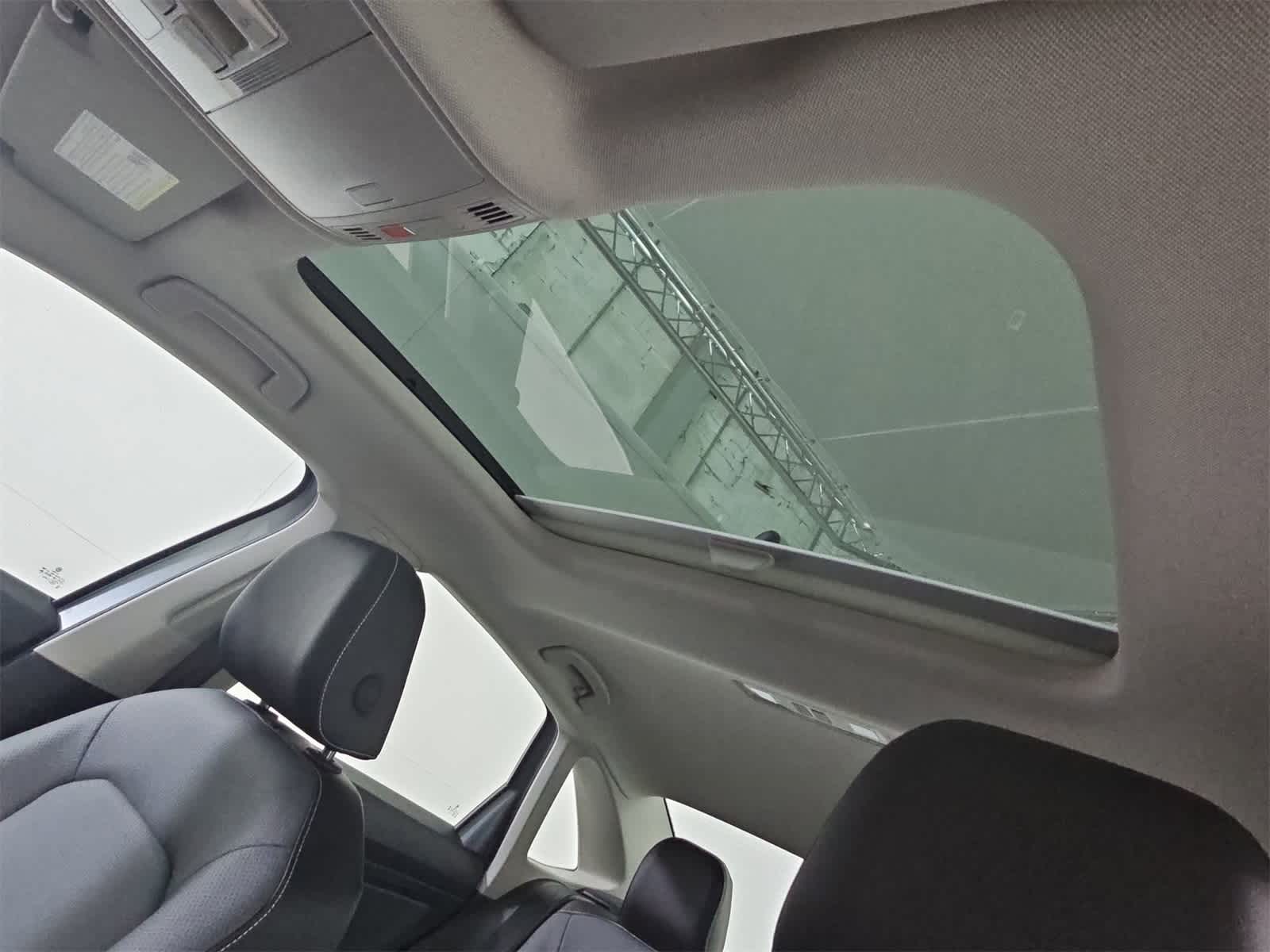 Thumbnail: 2025 Volkswagen Jetta - 19