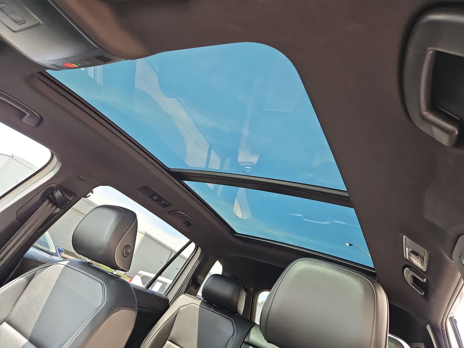 Thumbnail: 2021 Volkswagen Tiguan - 19