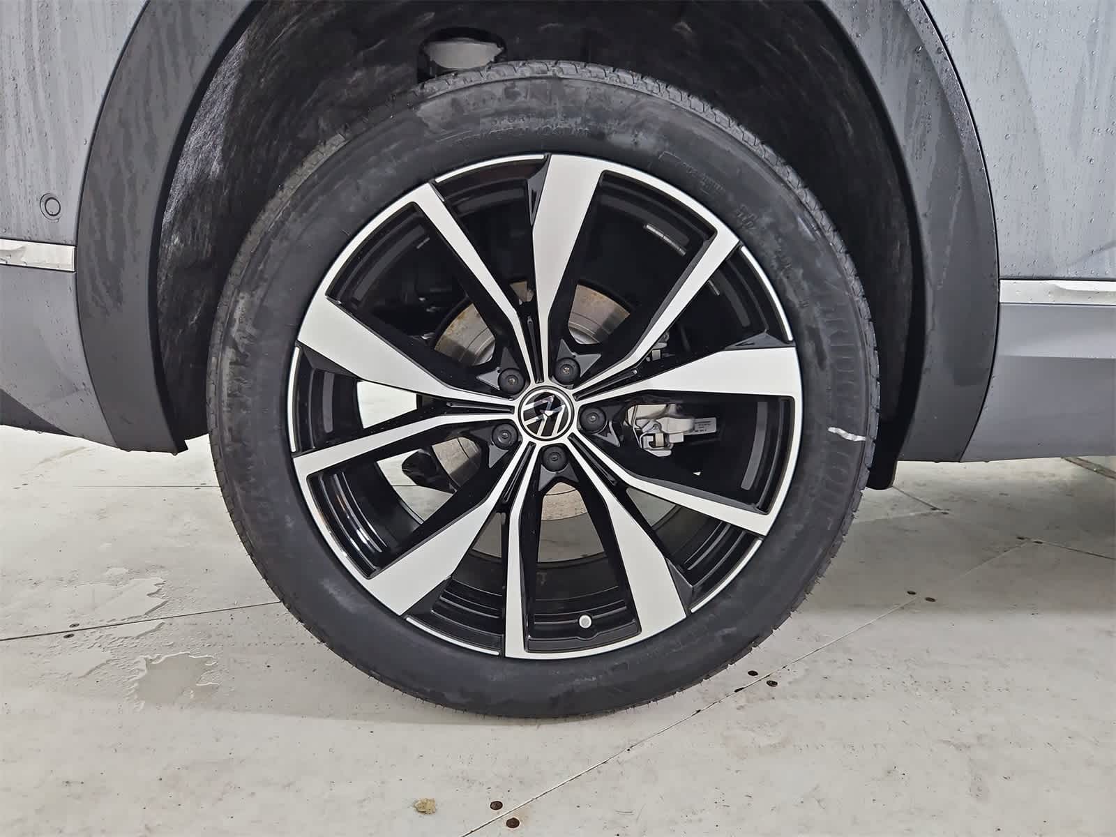 Thumbnail: 2025 Volkswagen Atlas - 13