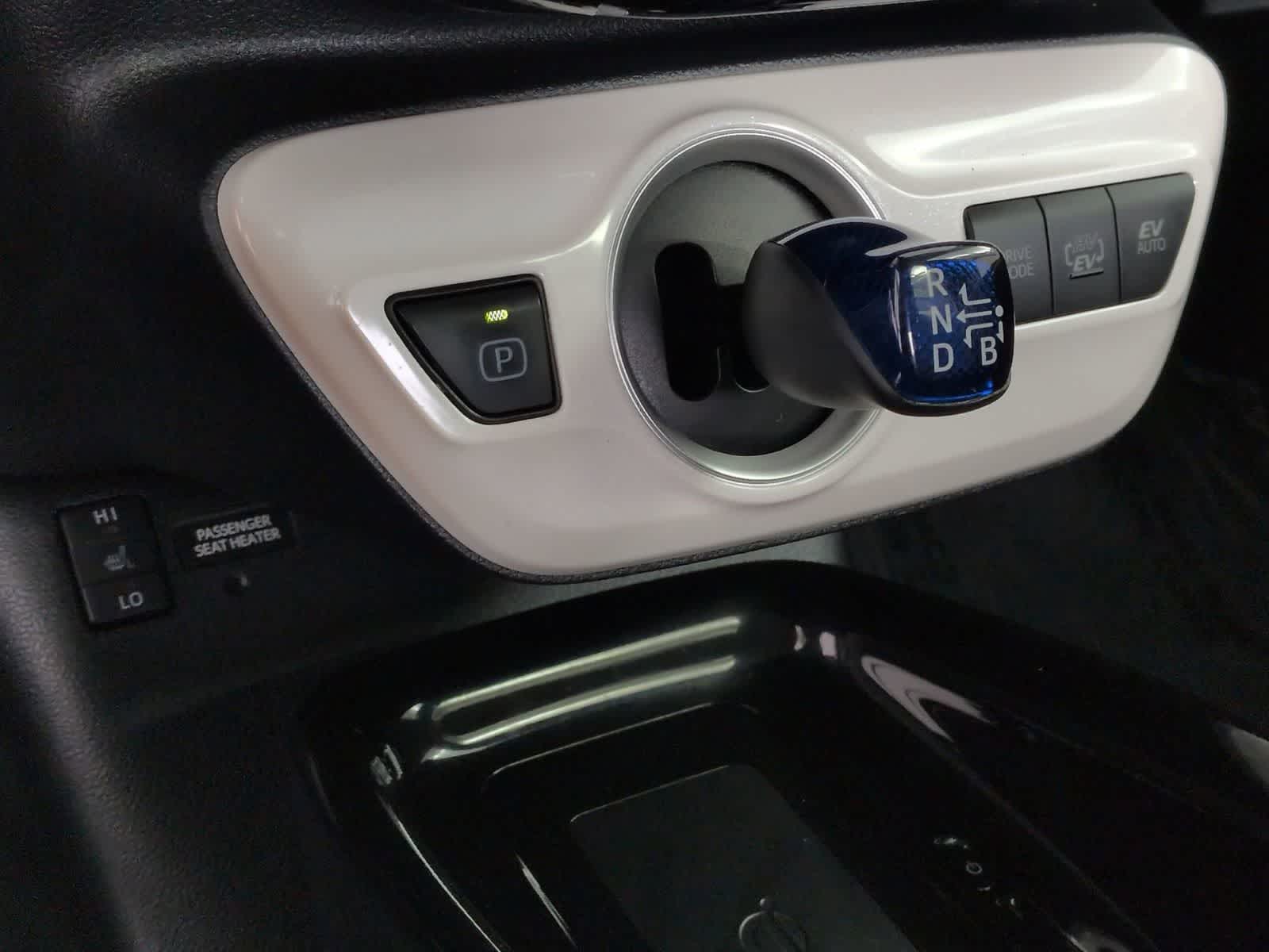 Thumbnail: 2019 Toyota Prius Prime - 31