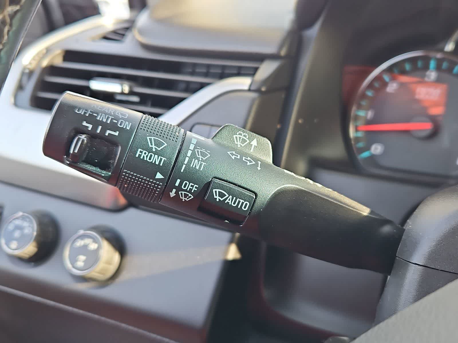 Thumbnail: 2017 Chevrolet Tahoe - 26