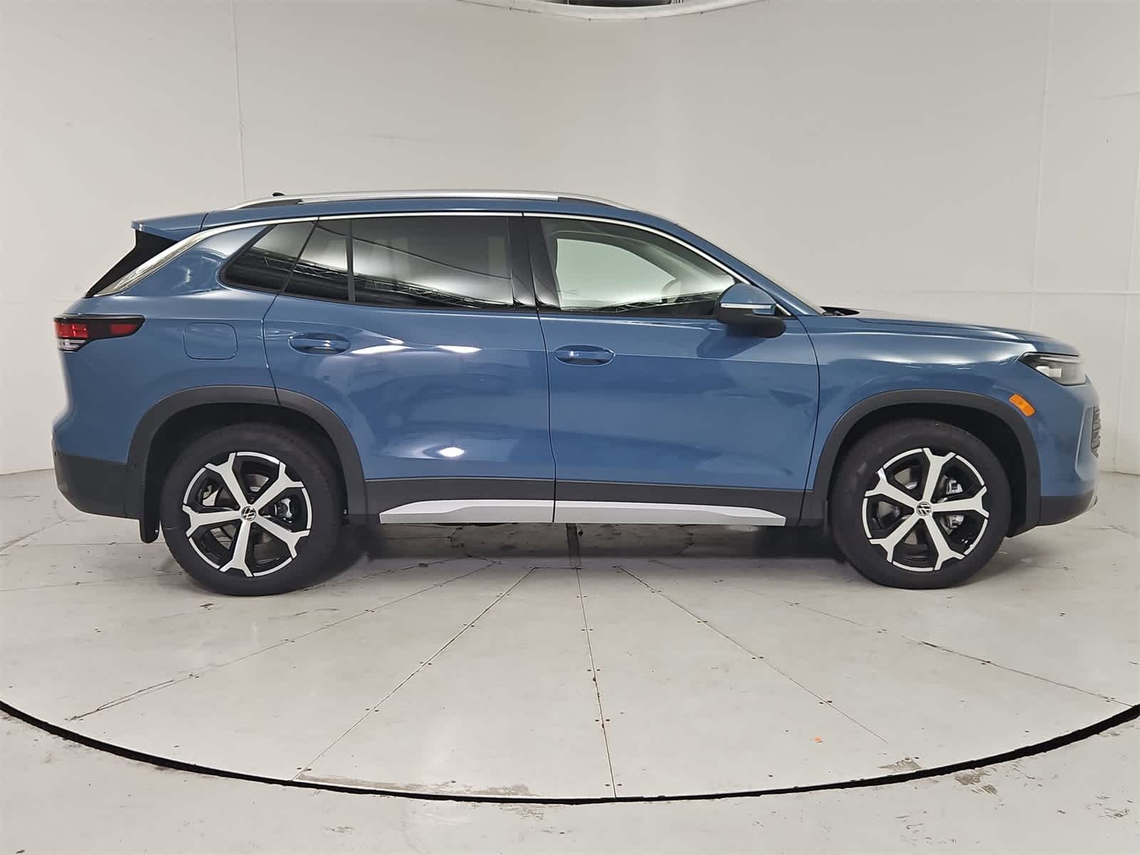 Thumbnail: 2026 Volkswagen Tiguan - 7