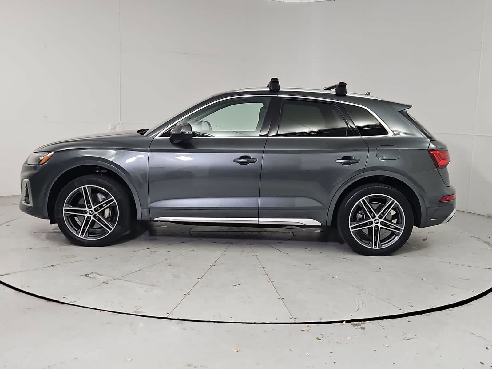 Thumbnail: 2021 Audi Q5 - 3
