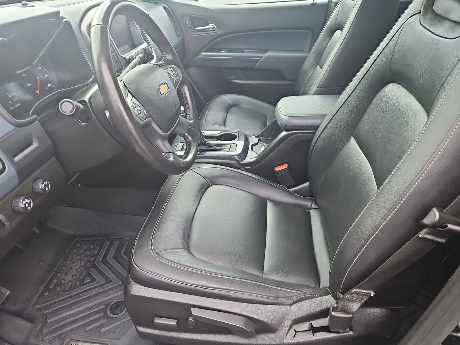 Thumbnail: 2022 Chevrolet Colorado - 16