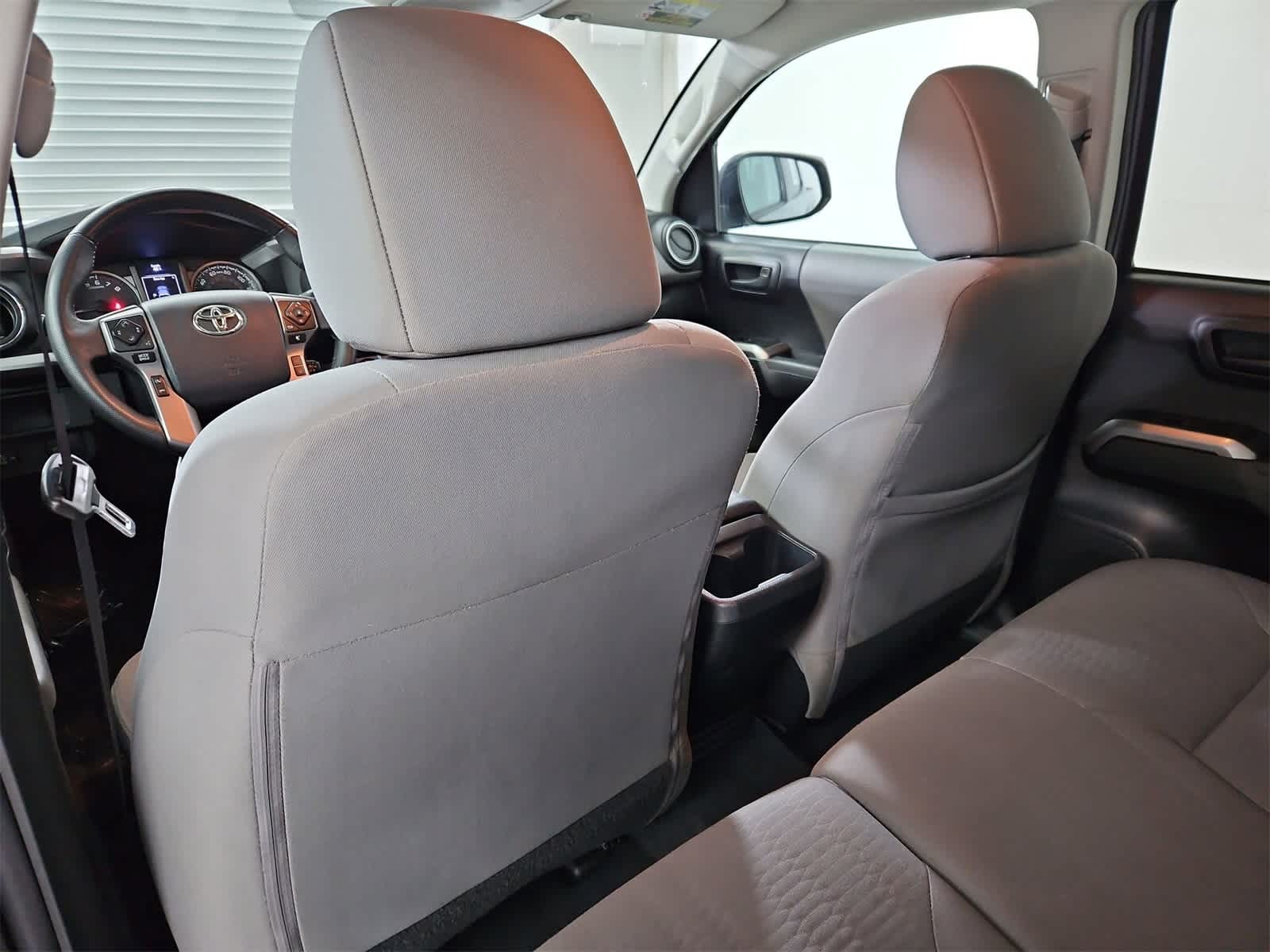 Thumbnail: 2019 Toyota Tacoma - 18