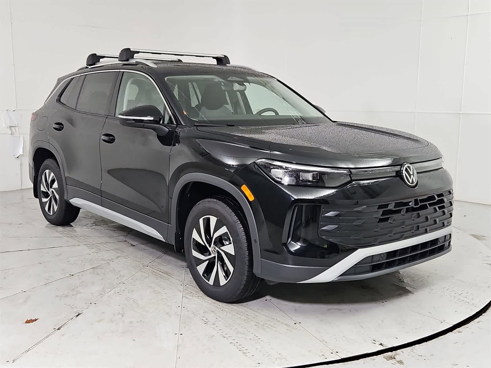 Thumbnail: 2025 Volkswagen Tiguan - 8