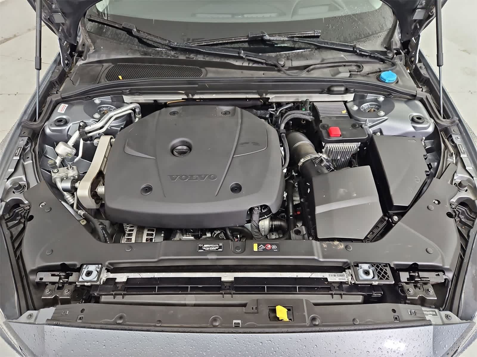 Thumbnail: 2021 Volvo S60 - 14