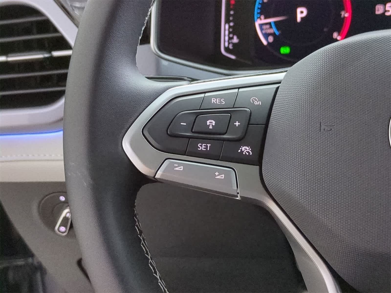 Thumbnail: 2025 Volkswagen Taos - 25