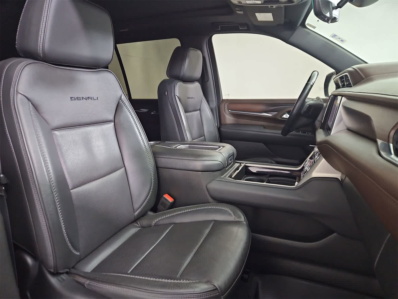 Thumbnail: 2021 GMC Yukon - 23