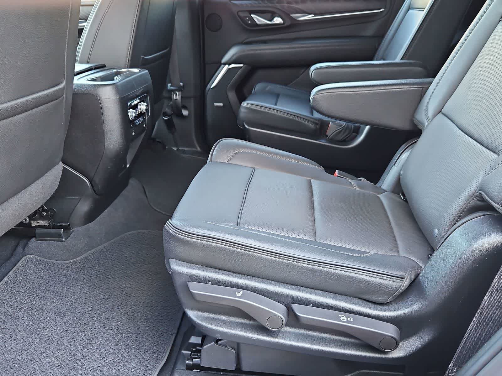 Thumbnail: 2023 GMC Yukon - 19