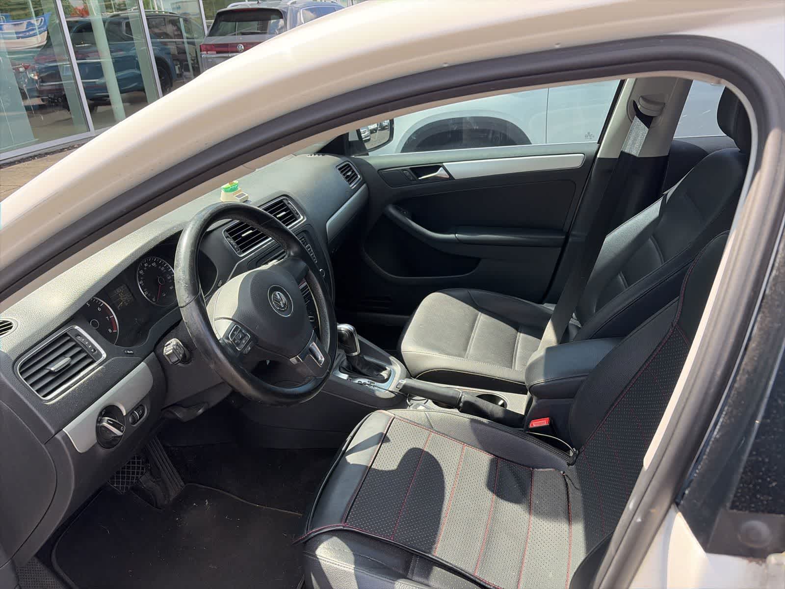 Thumbnail: 2013 Volkswagen Jetta - 5
