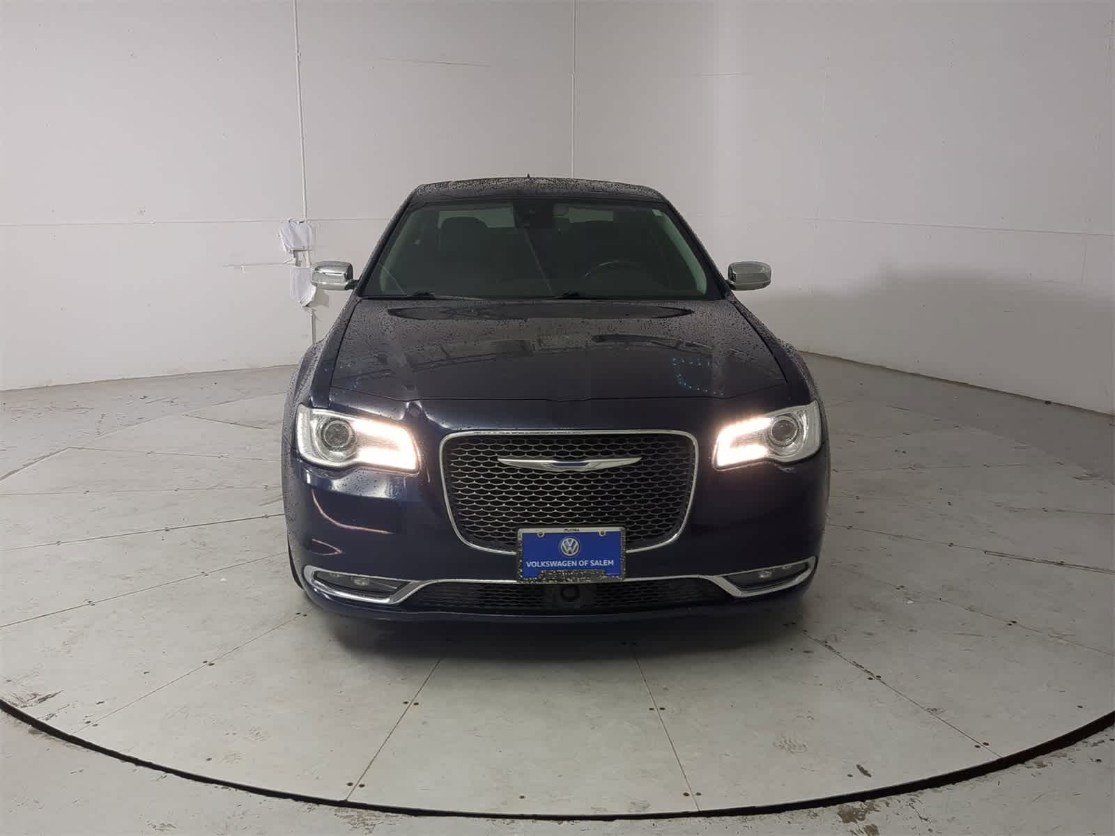 Thumbnail: 2017 Chrysler 300 - 9