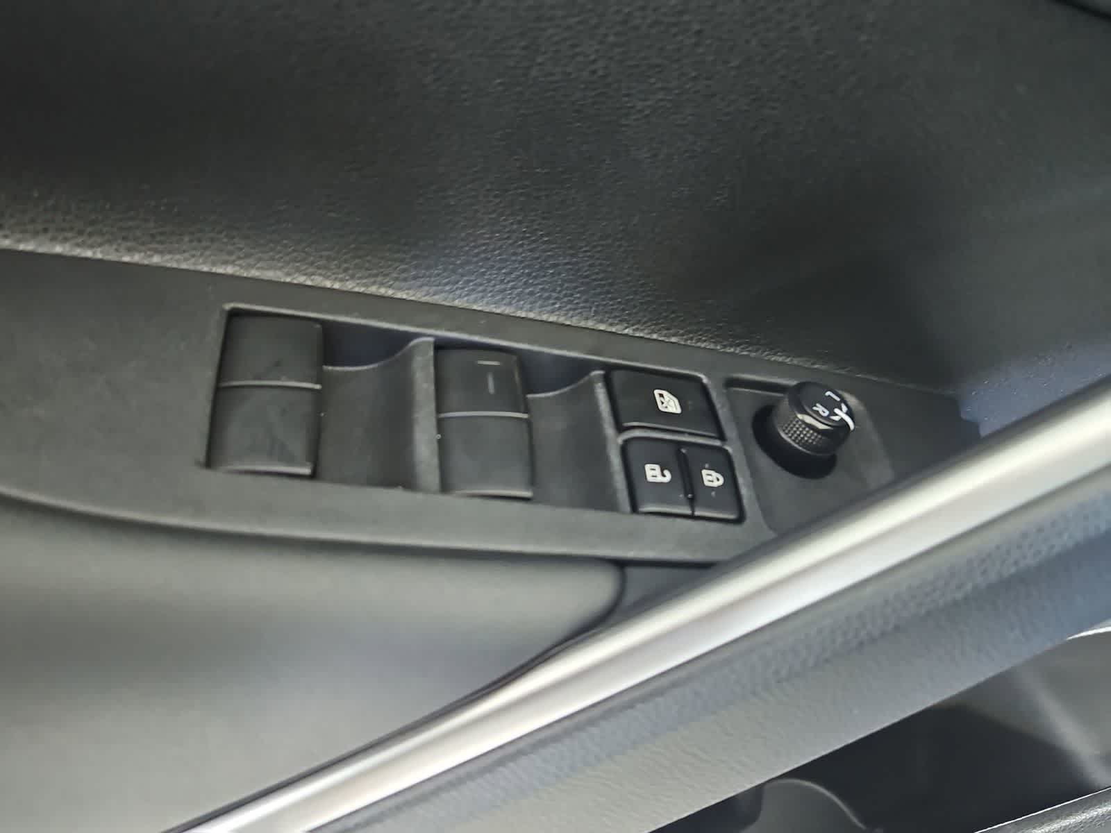 Thumbnail: 2023 Toyota Corolla Cross - 15